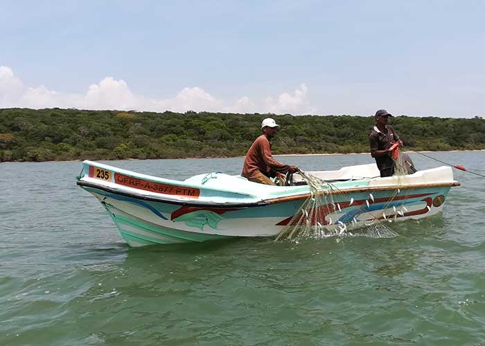 Lagoon Boat Ride in Kalpitiya, Things to do in Sri Lanka, Travel and Tour Packages, Sri Lanka Holidays